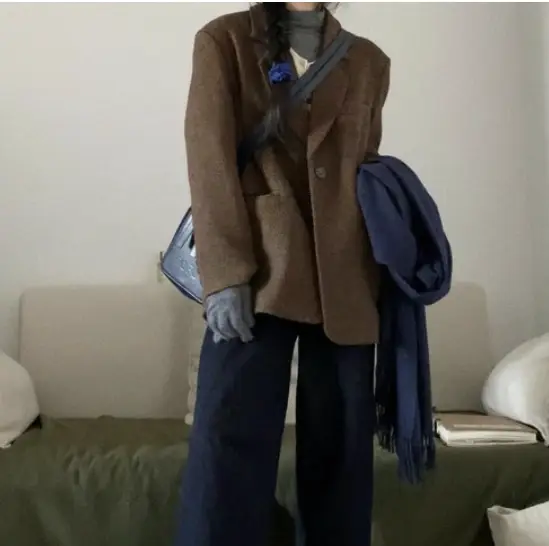 여성 루즈핏 블레이저, 휠렉스 JT435로 완성하는 가을 코디!