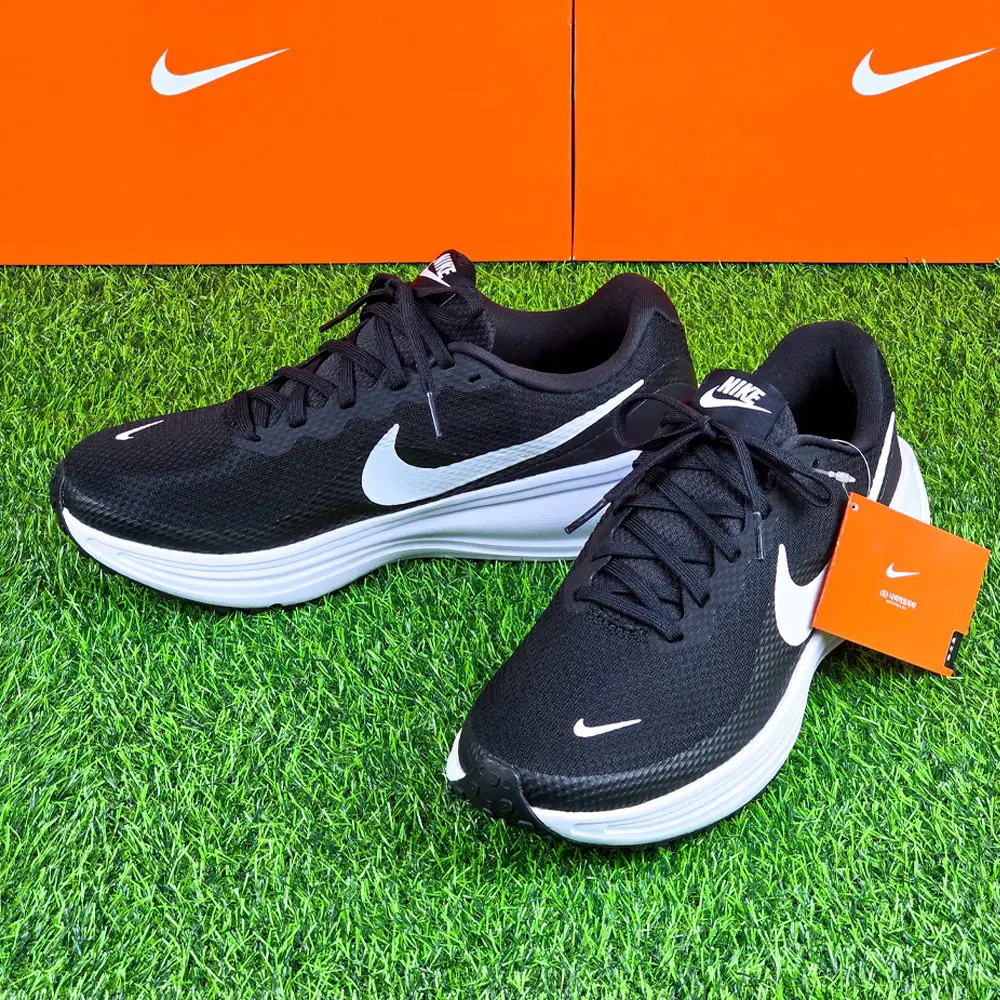 국내정품 나이키 운동화 런닝화 레볼루션8 조깅화 여성 남성 헬스장 신발 워킹화 JCUBE 키링증정