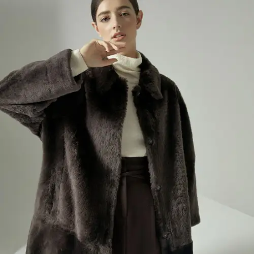 올겨울은 이거 하나로 끝! 로보 스페인 리버시블 맥 무스탕 코트 내돈내산 후기