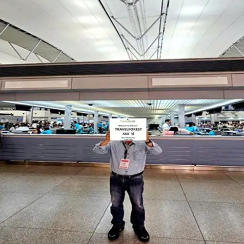 호치민 도착, 지친 몸으로 줄 설 필요 없어요! 베트남 패스트트랙으로 VIP처럼 입국하는 꿀팁 대방출!